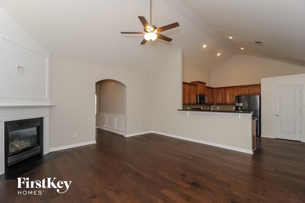 230 Ryans Pt - Photo 2 of 15