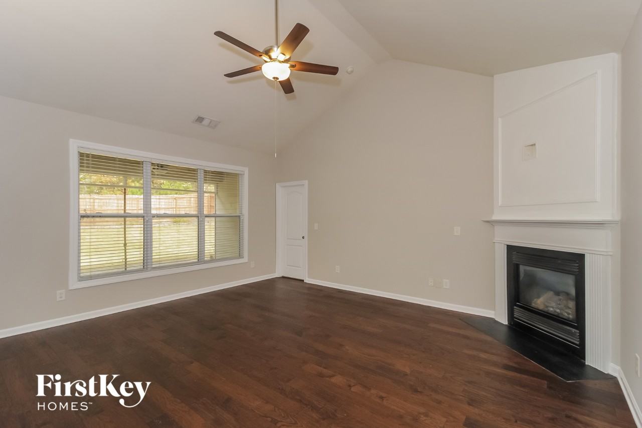 230 Ryans Pt - Photo 3 of 15