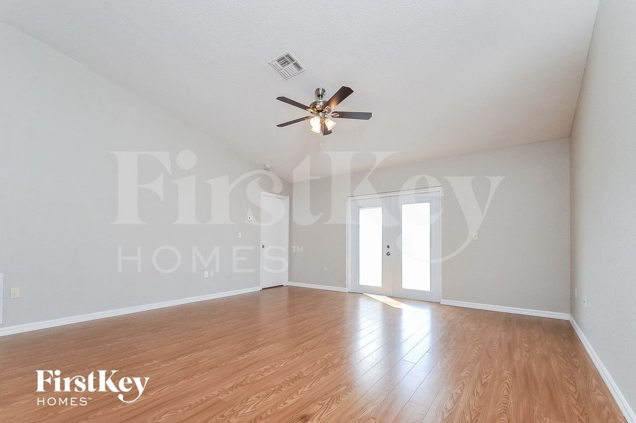 6593 Shepherd Oaks Pass - Photo 2 of 15