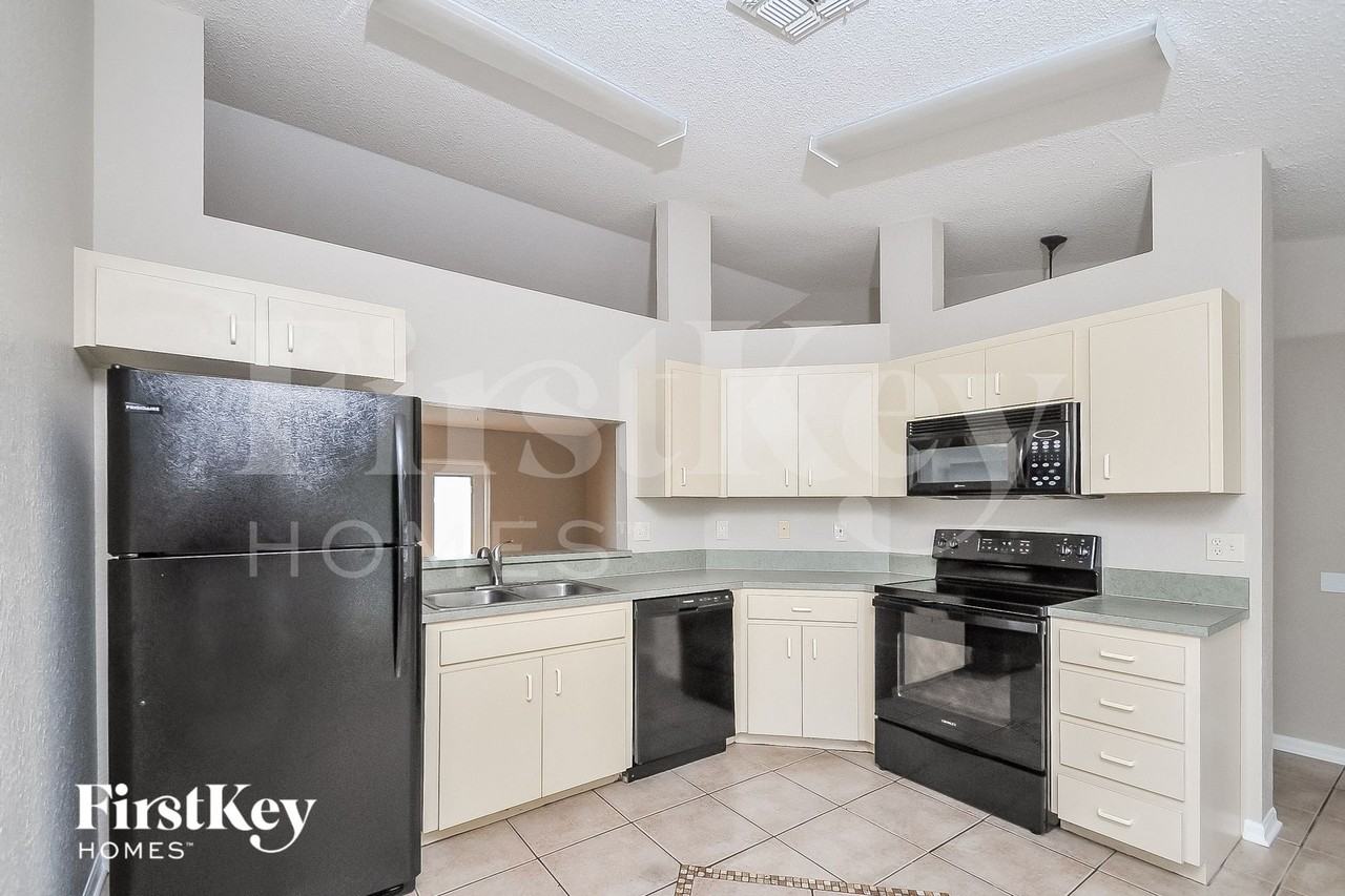 6593 Shepherd Oaks Pass - Photo 6 of 15