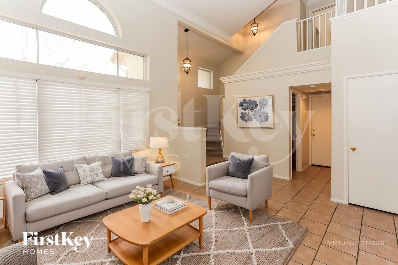 1673 Black Hills Way - Photo 6 of 19
