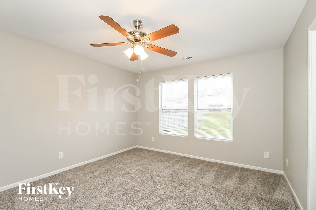 4117 Salem Springs Ct - Photo 7 of 15