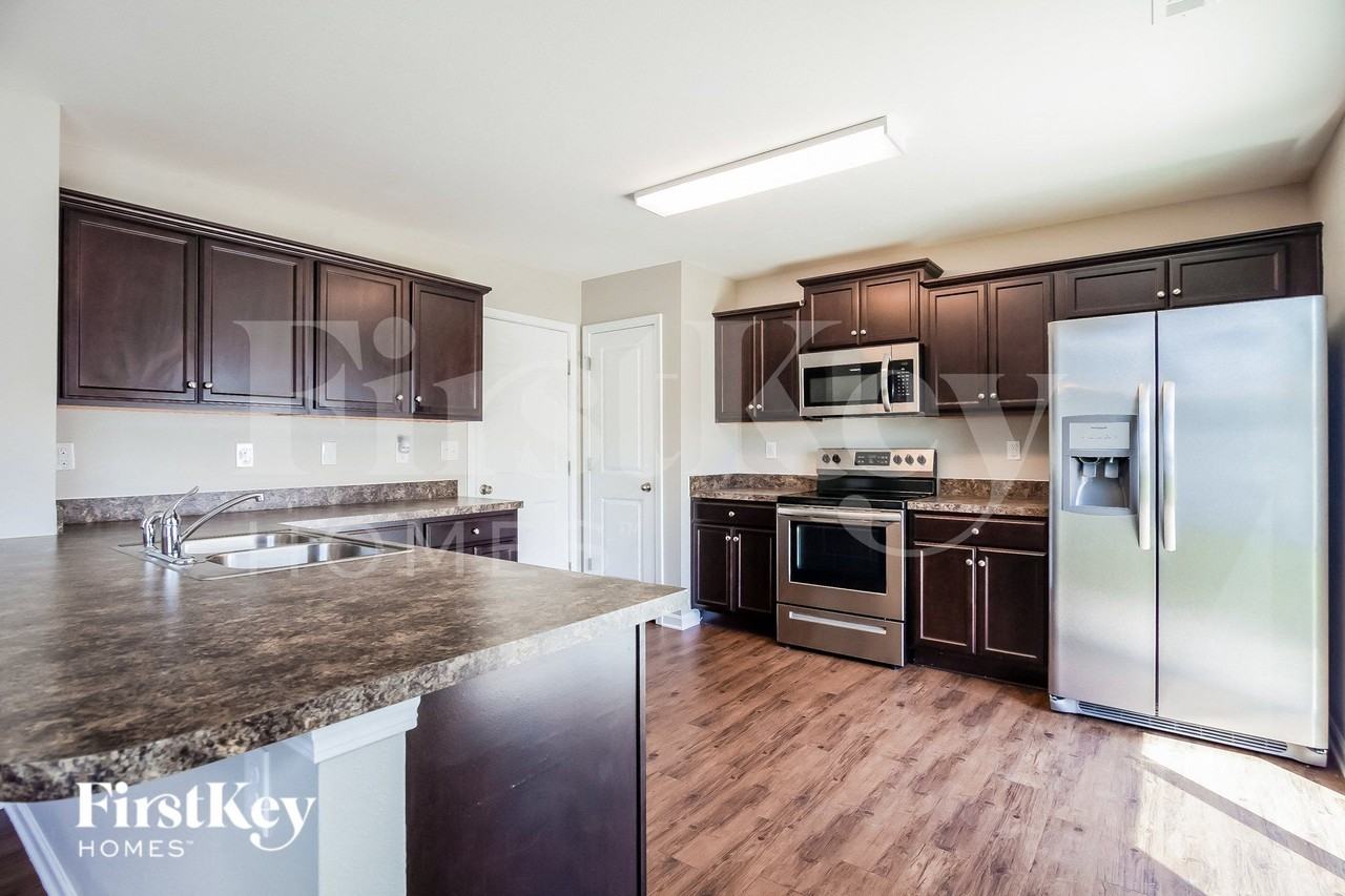 3004 Apple Orchard Pl - Photo 6 of 15