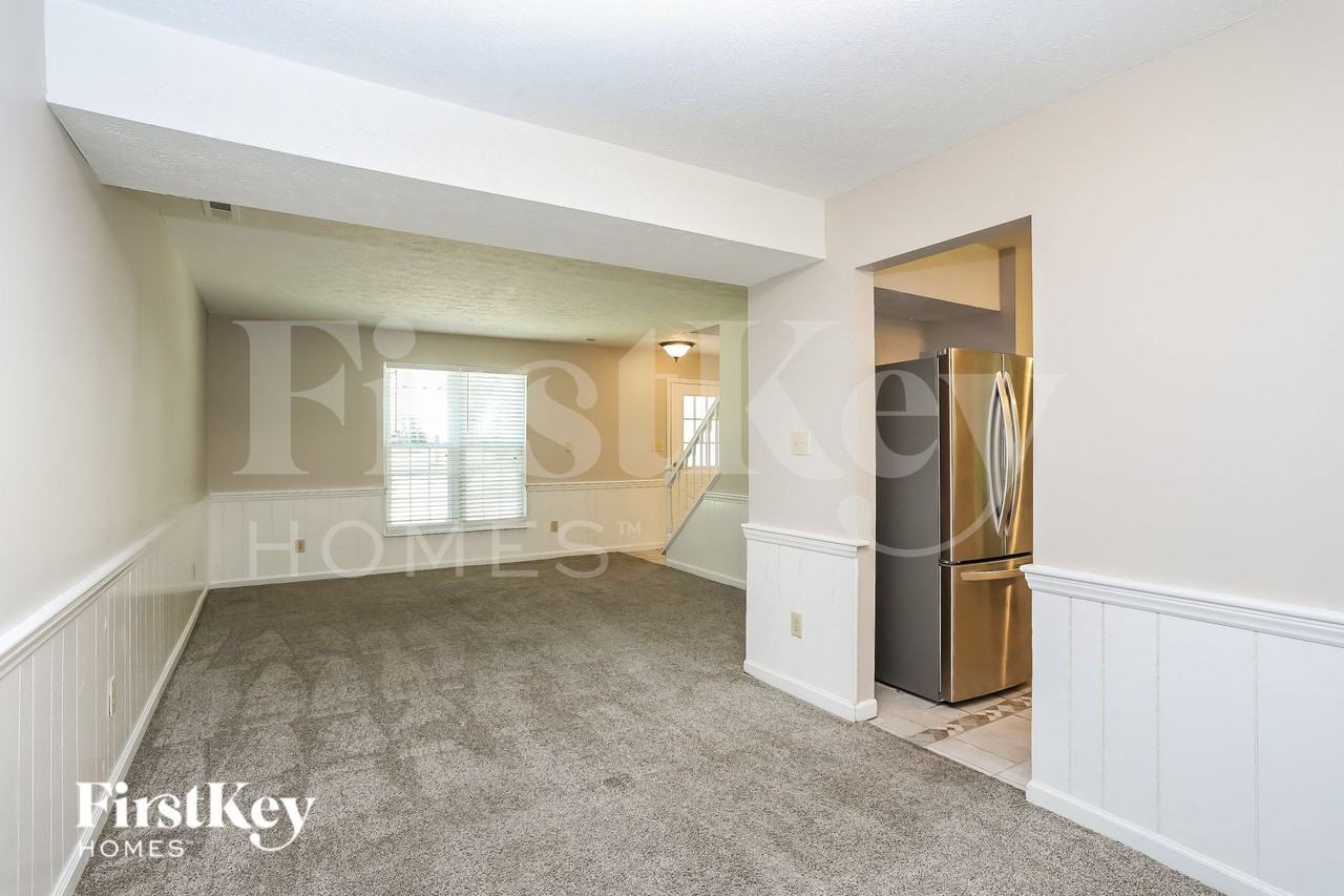 7344 Berkshire Downs Dr - Photo 4 of 15