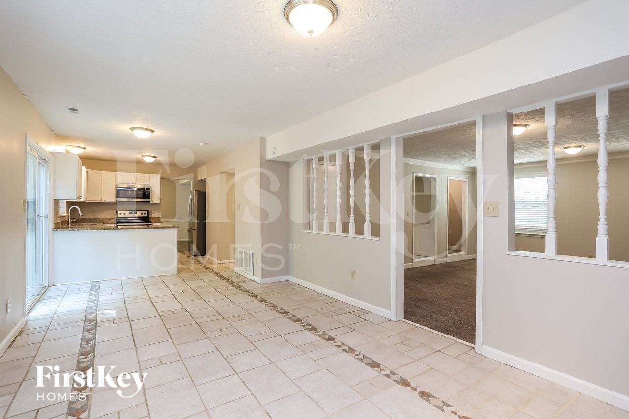 7344 Berkshire Downs Dr - Photo 6 of 15