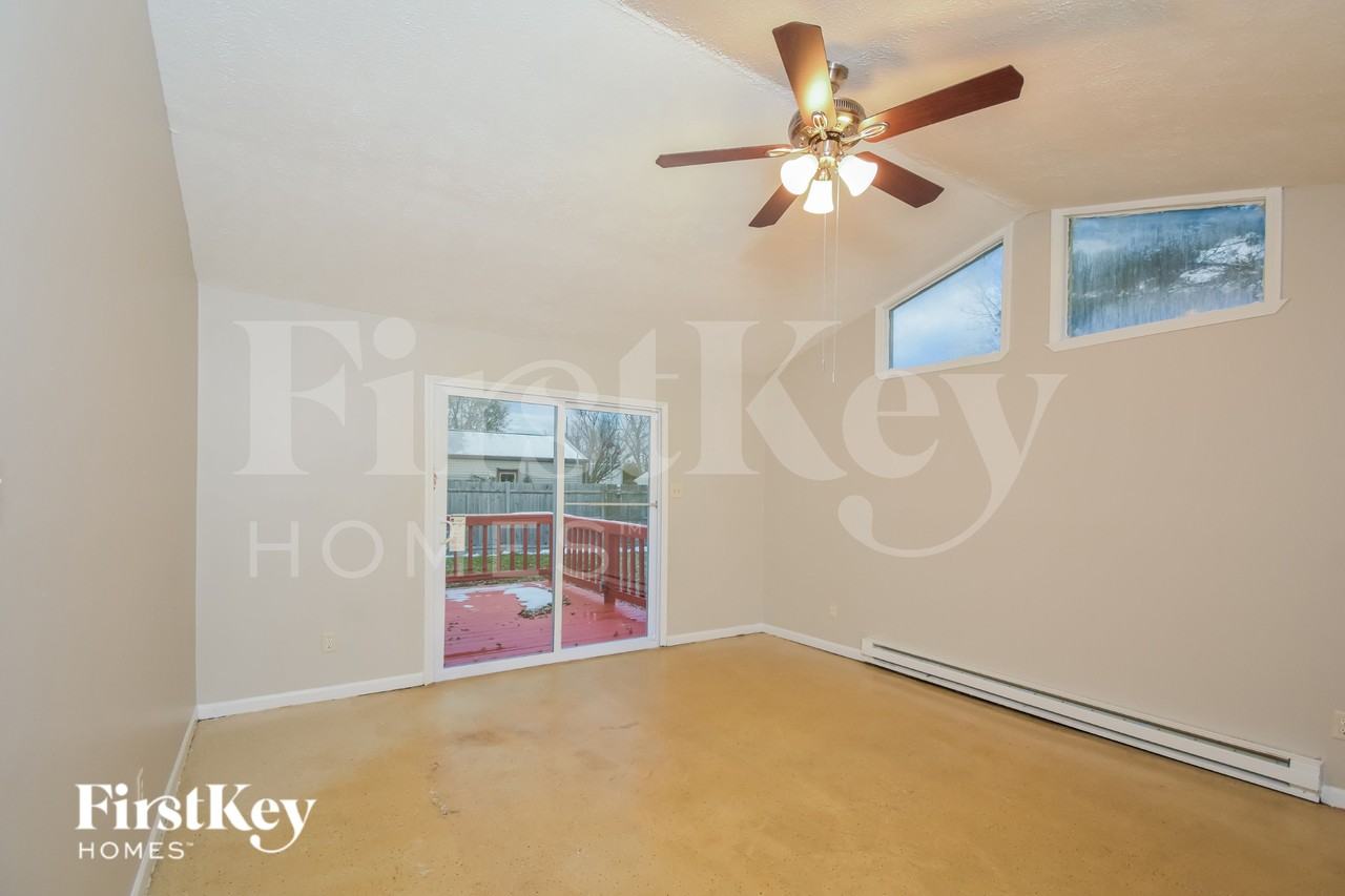 5707 Windward Way - Photo 6 of 15