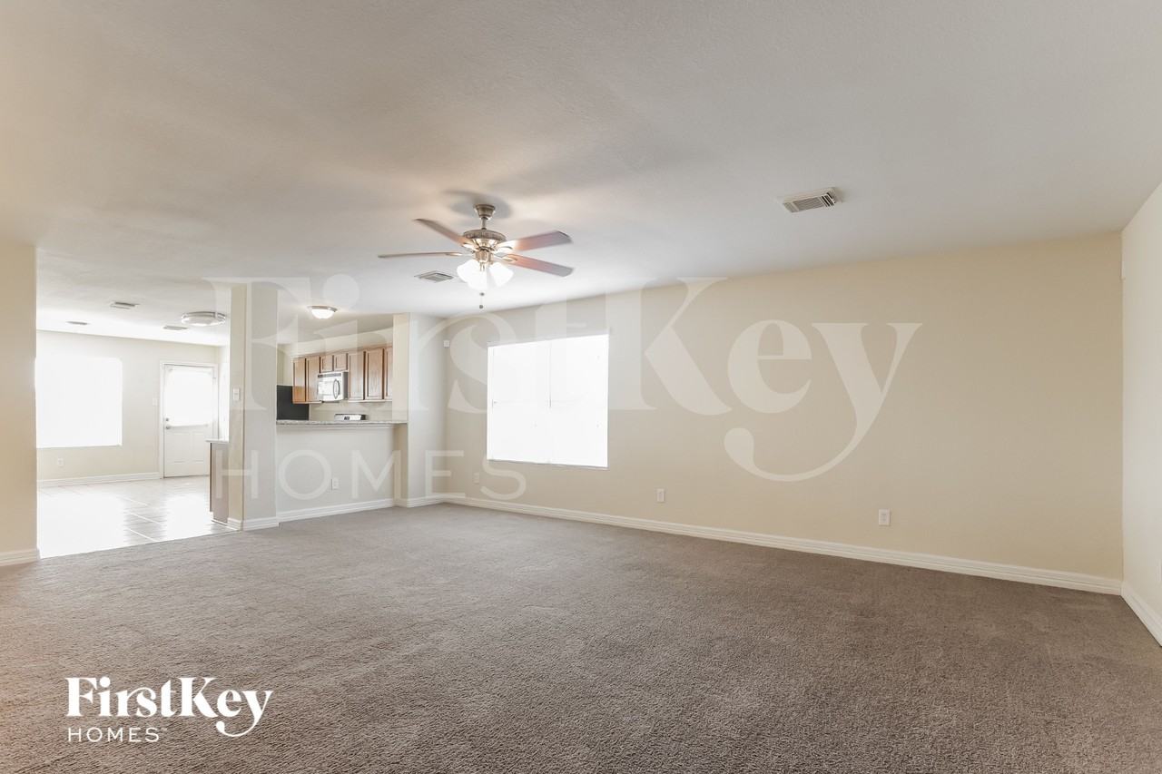 5706 Fullgarden Ct - Photo 3 of 16