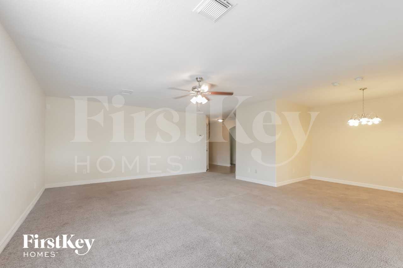 5706 Fullgarden Ct - Photo 4 of 16