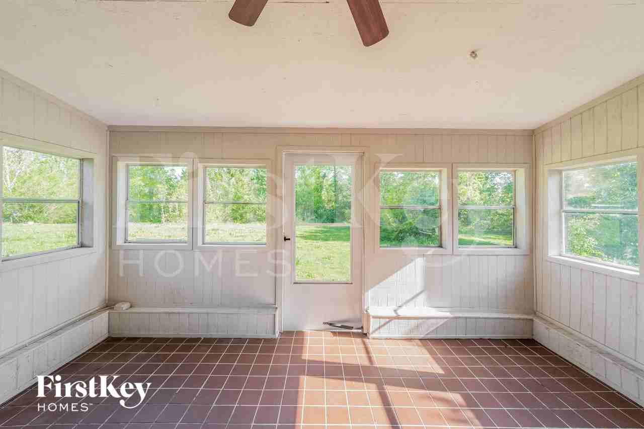 508 26th Ave Ne - Photo 7 of 15