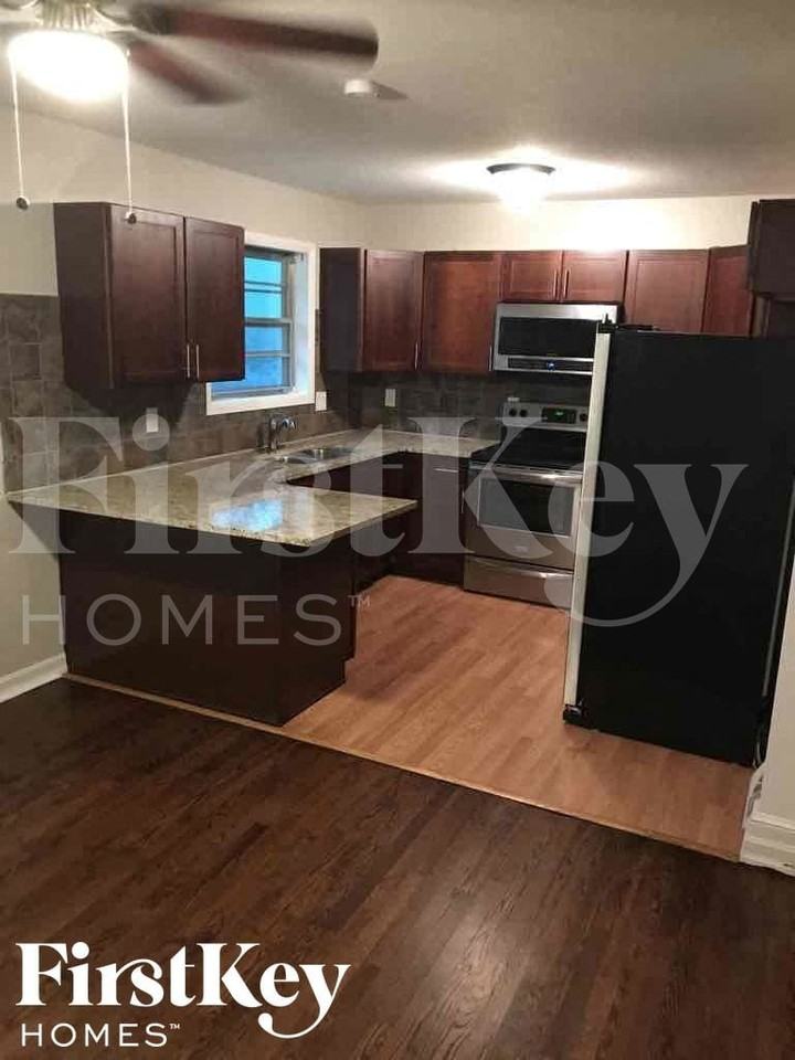 4800 N Wallace Ave - Photo 3 of 11