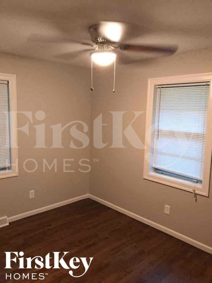 4800 N Wallace Ave - Photo 7 of 11
