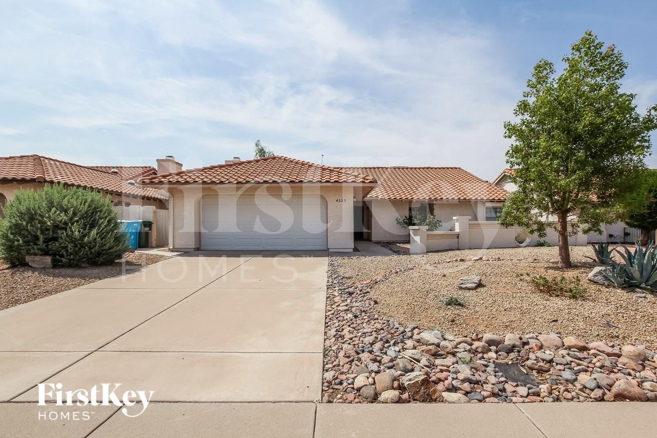 4323 E Beck Ln - Photo 2 of 18