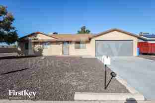 3502 E Greenway Ln - Photo 1 of 1