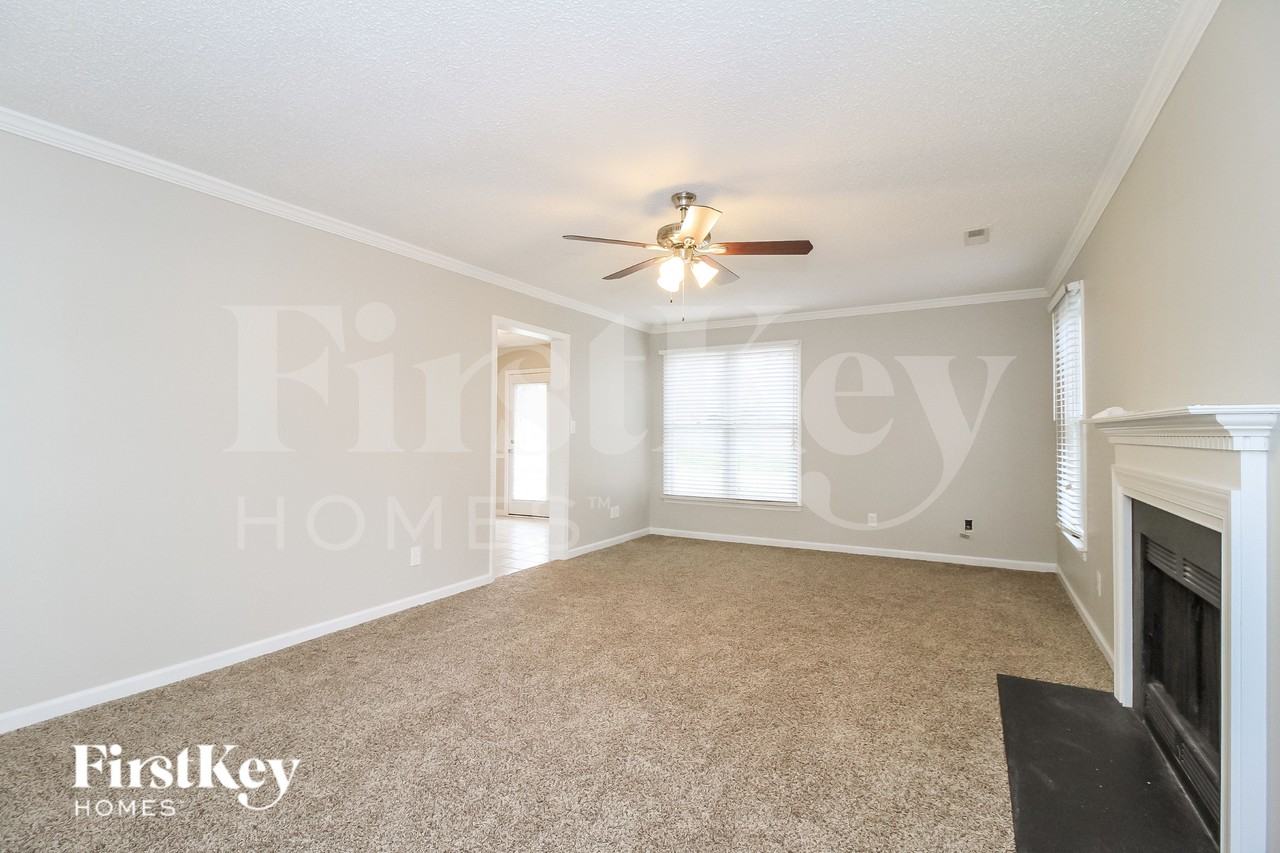 3302 Sparrowhawk Dr - Photo 5 of 18