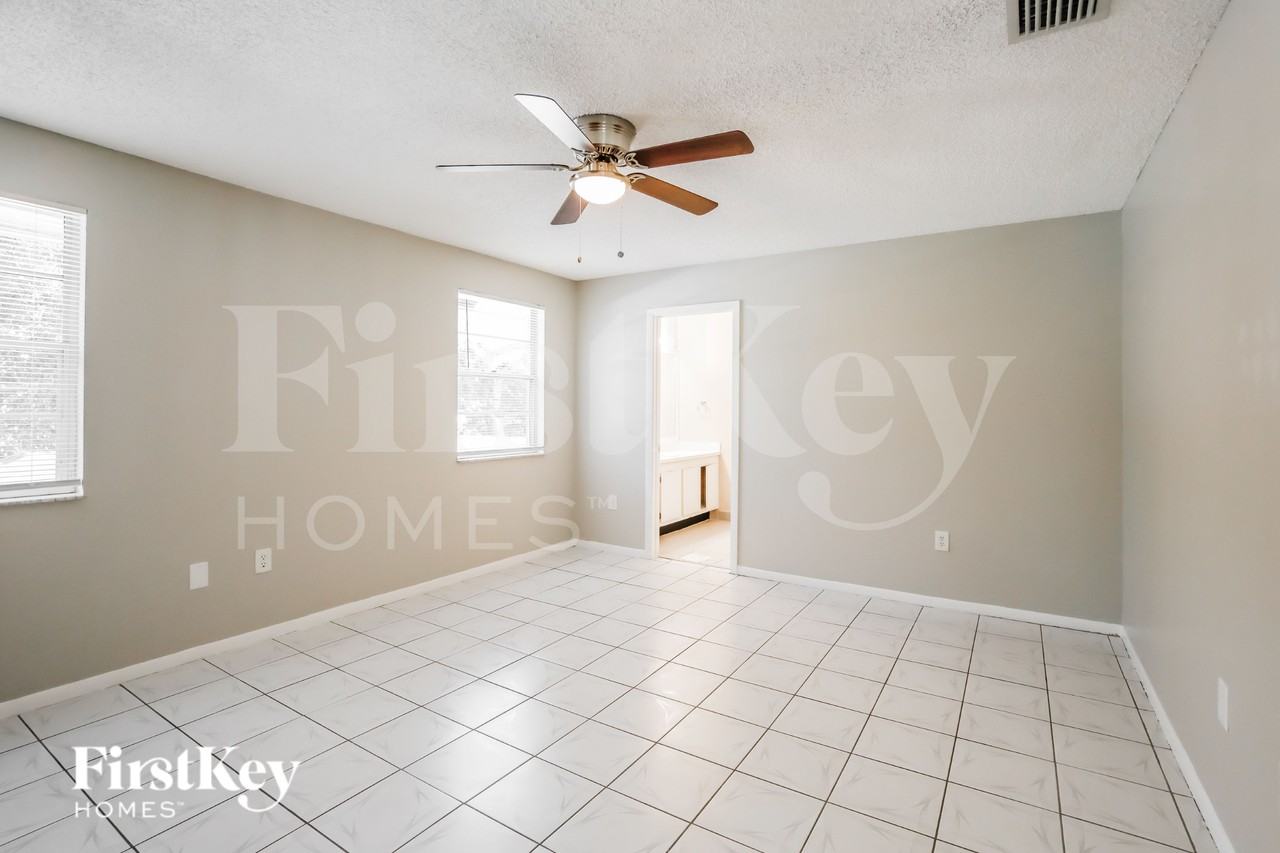 3232 Nwave - Photo 7 of 16
