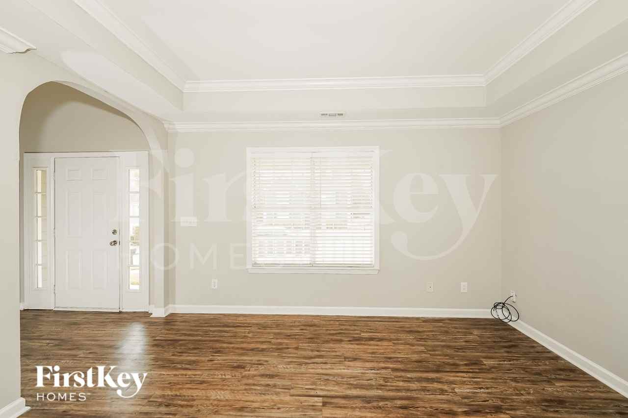 2843 Bridlewood Ter - Photo 3 of 16