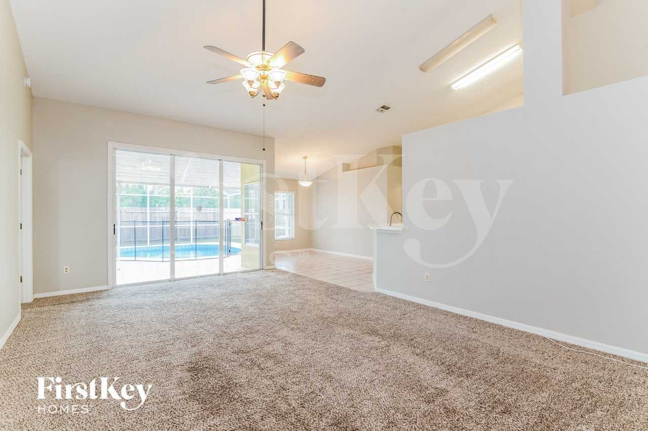 2841 Picadilly Cir - Photo 5 of 21