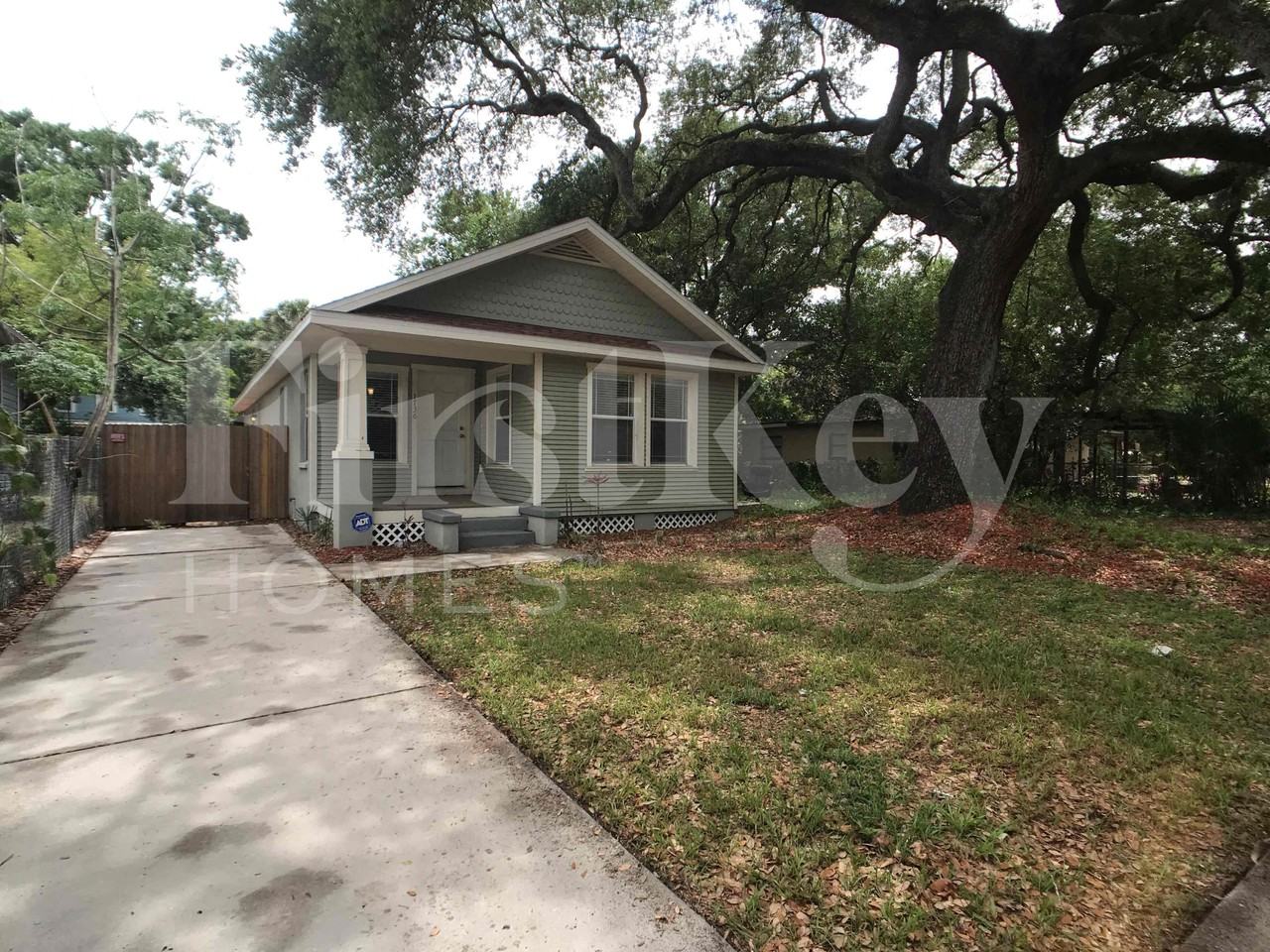1736 W Pine St - Photo 2 of 22