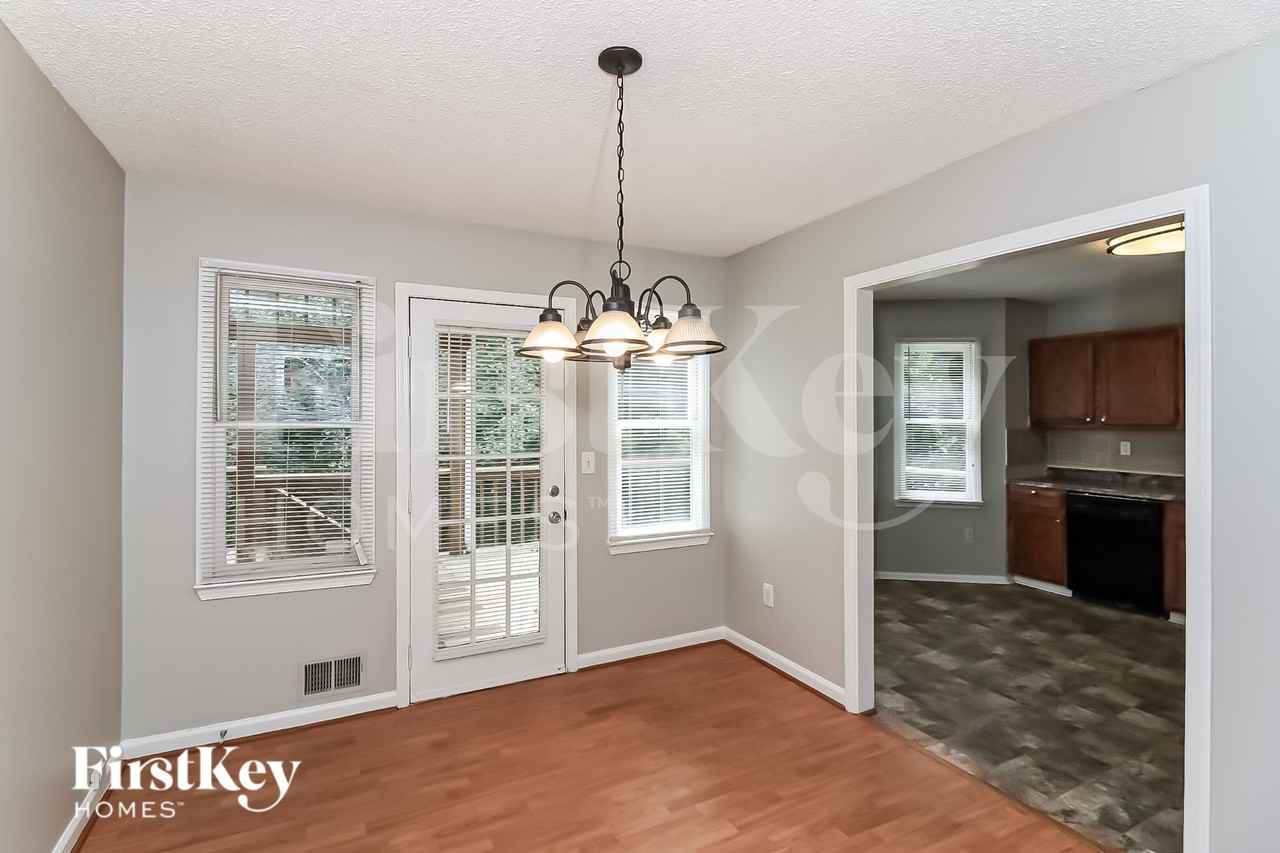 1688 Independence Dr - Photo 6 of 16