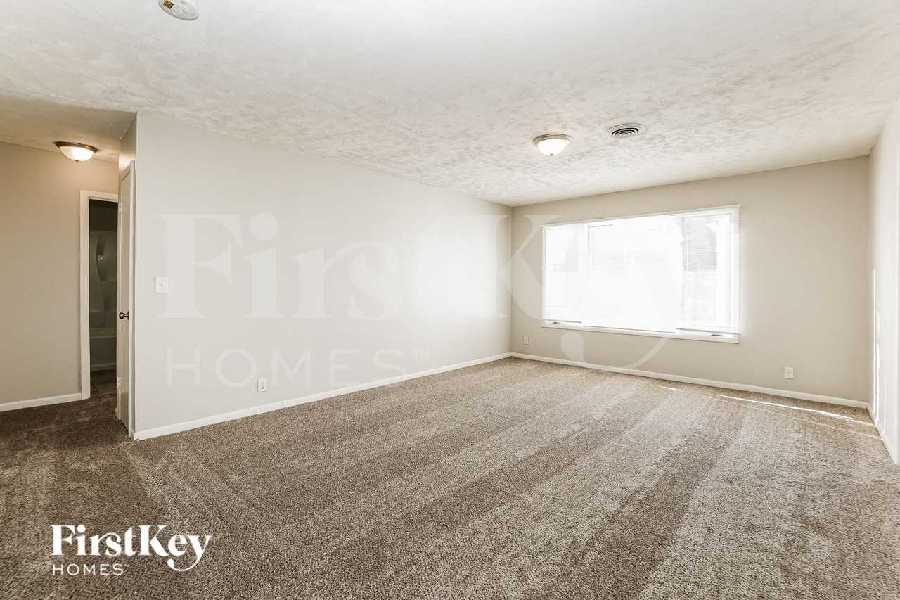 1603 Moore Ave - Photo 5 of 18