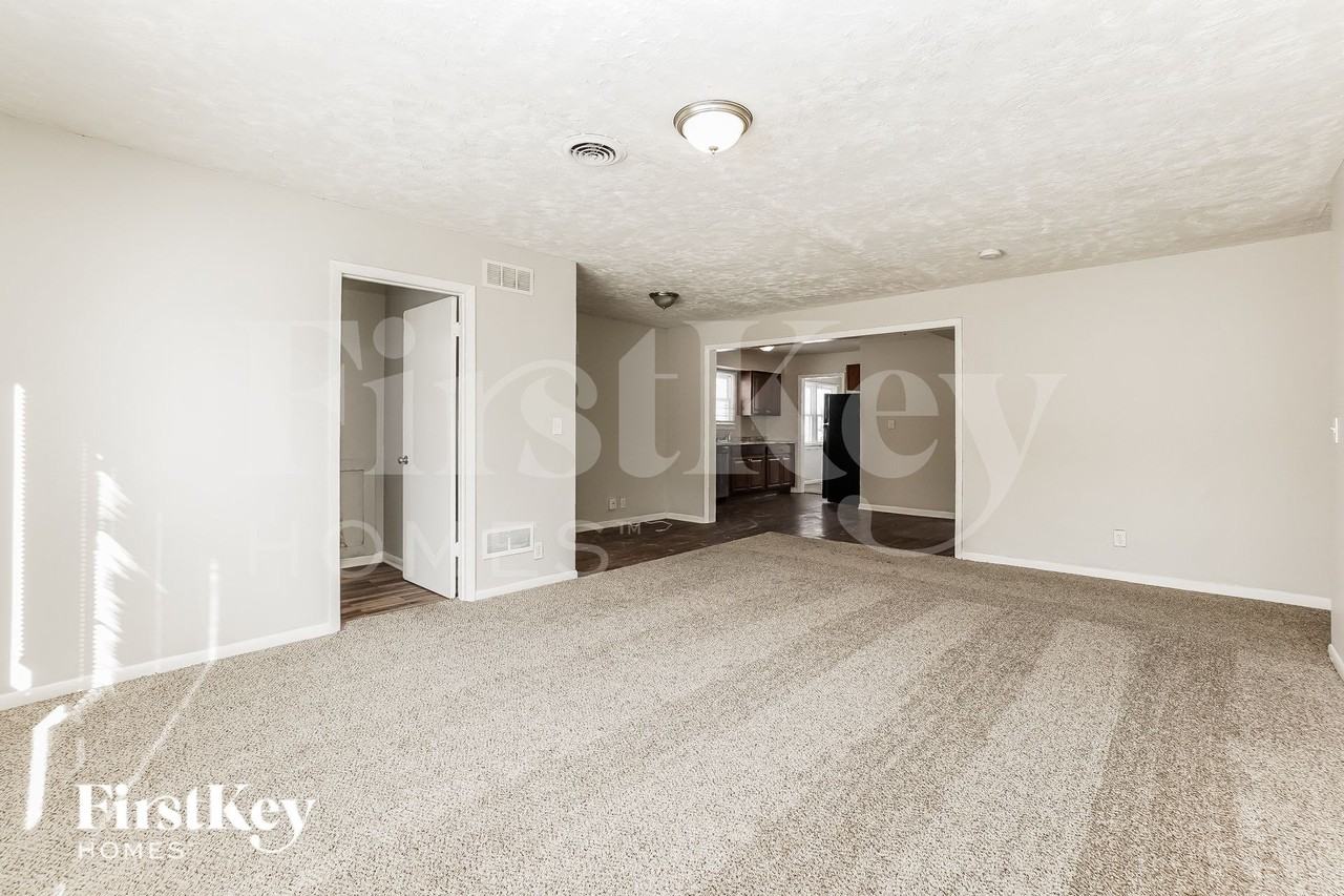 1603 Moore Ave - Photo 7 of 18