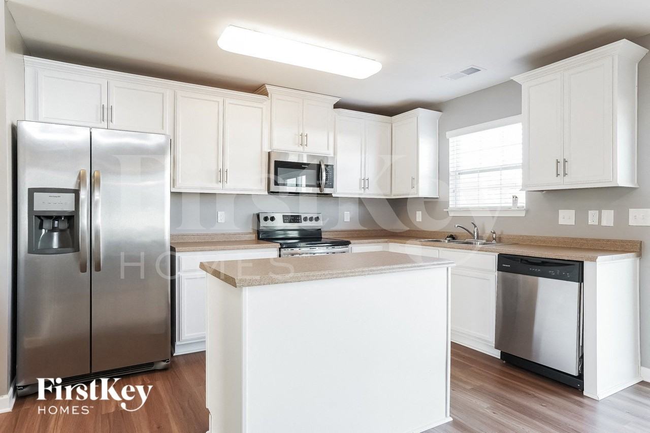 1400 Glenwater Rd - Photo 7 of 15
