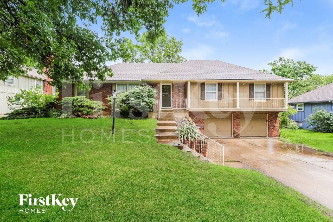 111 Johnston Pkwy