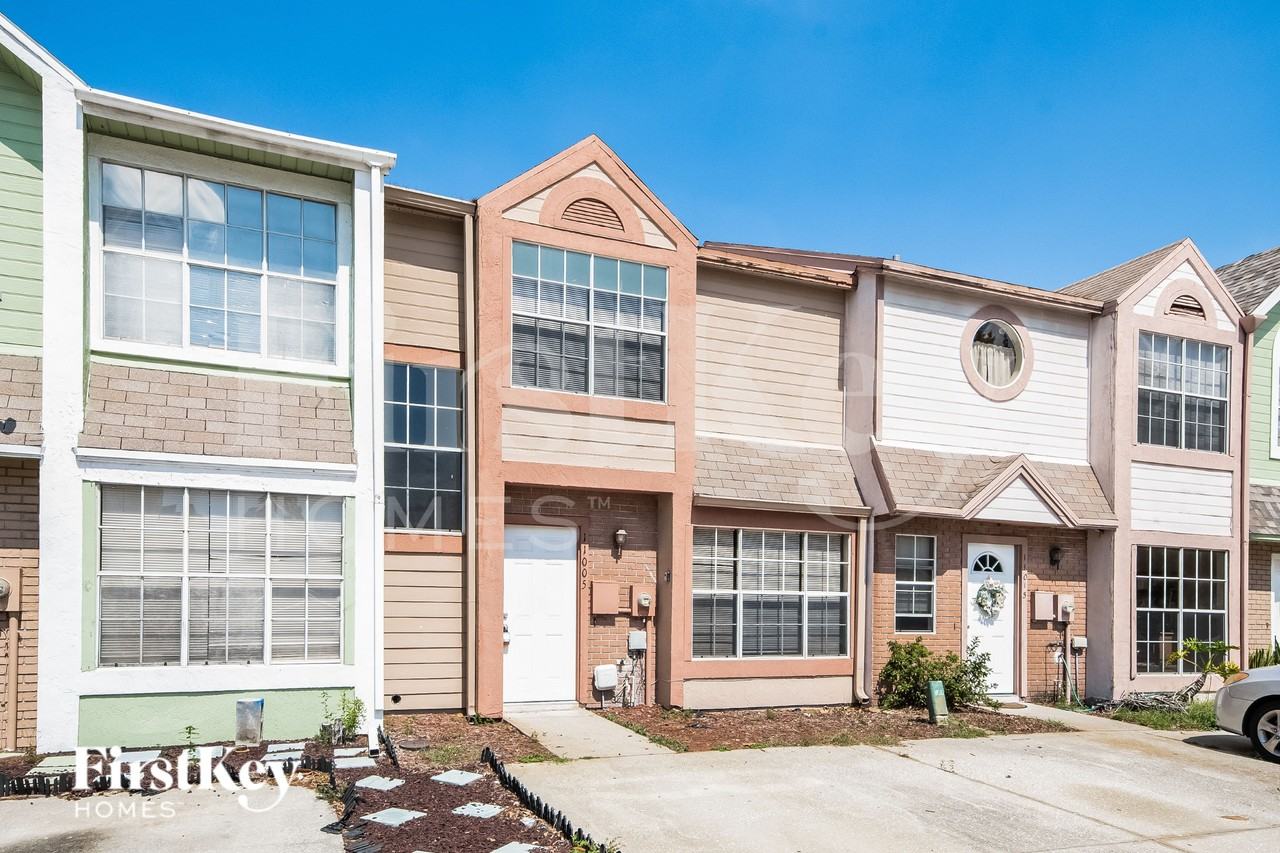 11005 Yorkshire Ridge Ct - Photo 2 of 16