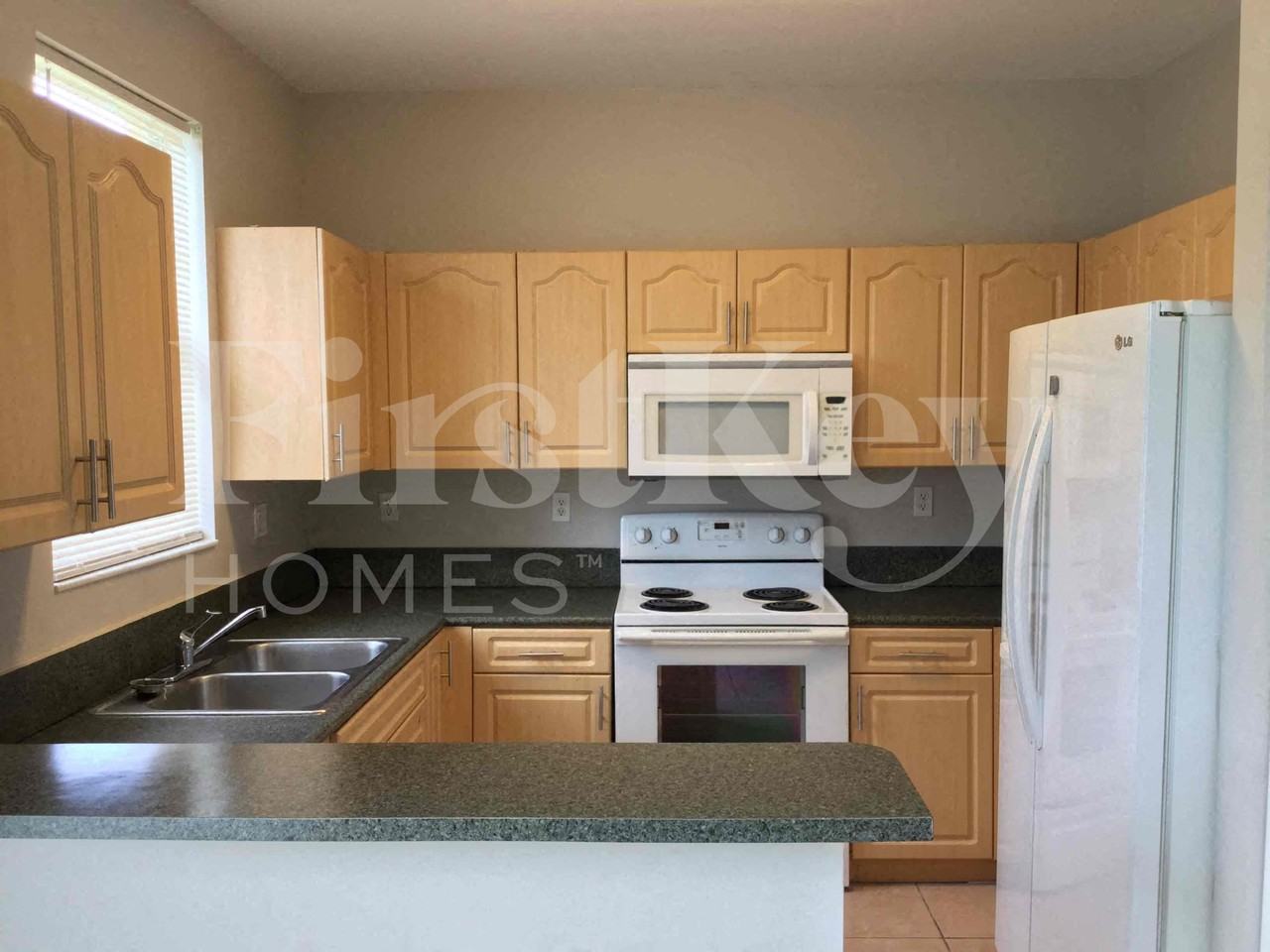 10773 Swstreet - Photo 7 of 19