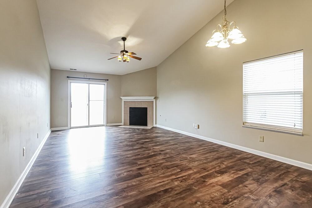 5384 Lakeside Manor Dr - Photo 5 of 25