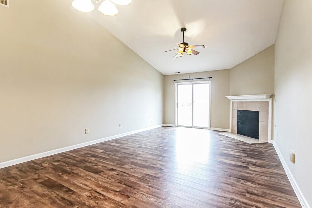 5384 Lakeside Manor Dr - Photo 6 of 25