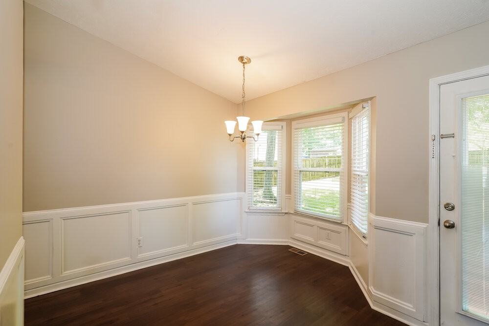 408 Dellwood Dr - Photo 5 of 16