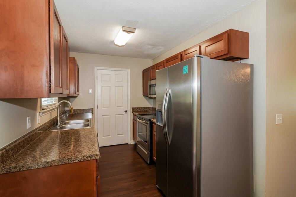 408 Dellwood Dr - Photo 7 of 16