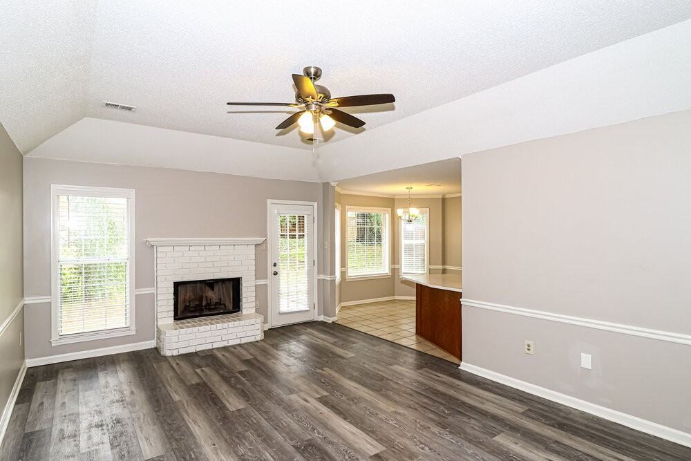 4046 Shady Mill Cv - Photo 4 of 16