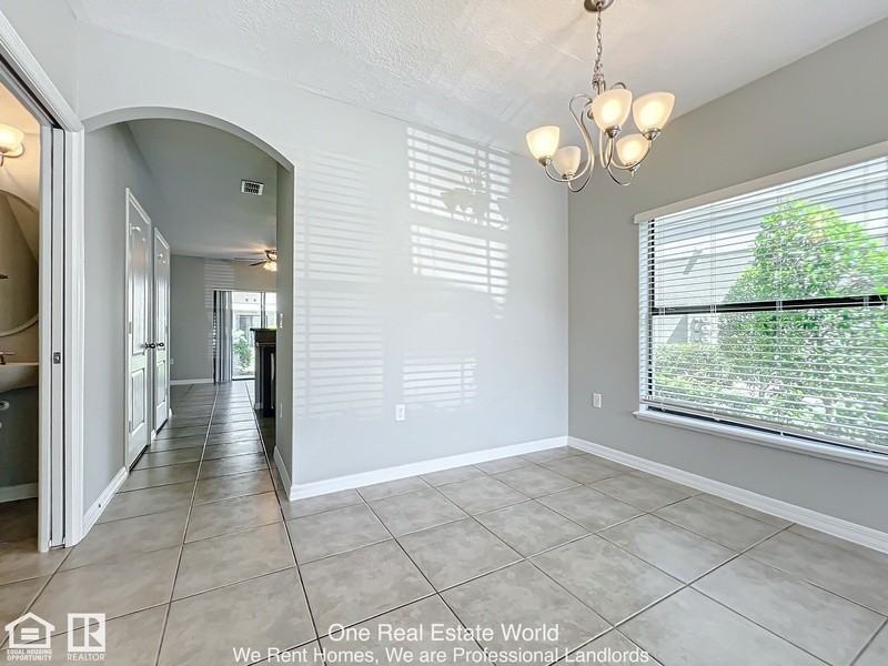 5361 Windsor Lake Cir - Photo 4 of 22