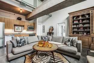 1001 Belleview St #103 - Photo 1 of 1