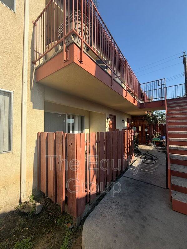 530 E Myrtle Ave - Photo 2 of 24