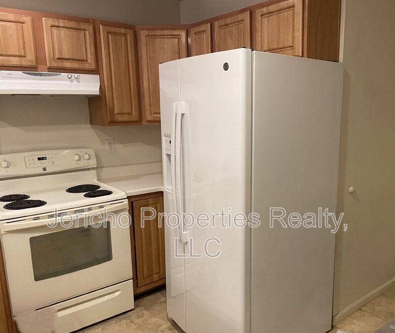 5217 Dudley St - Photo 6 of 16