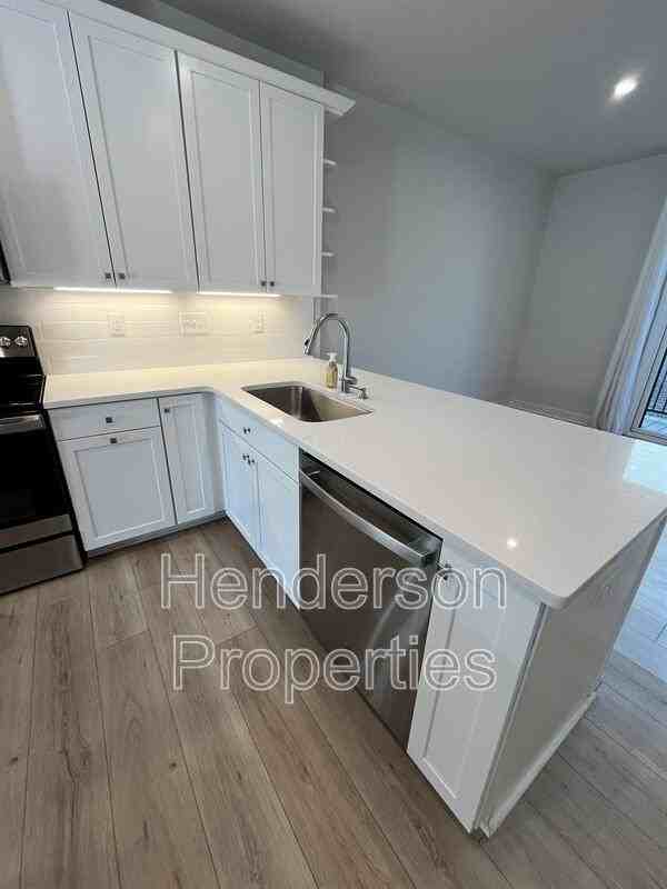 4750 Chastain Ave - Photo 5 of 24