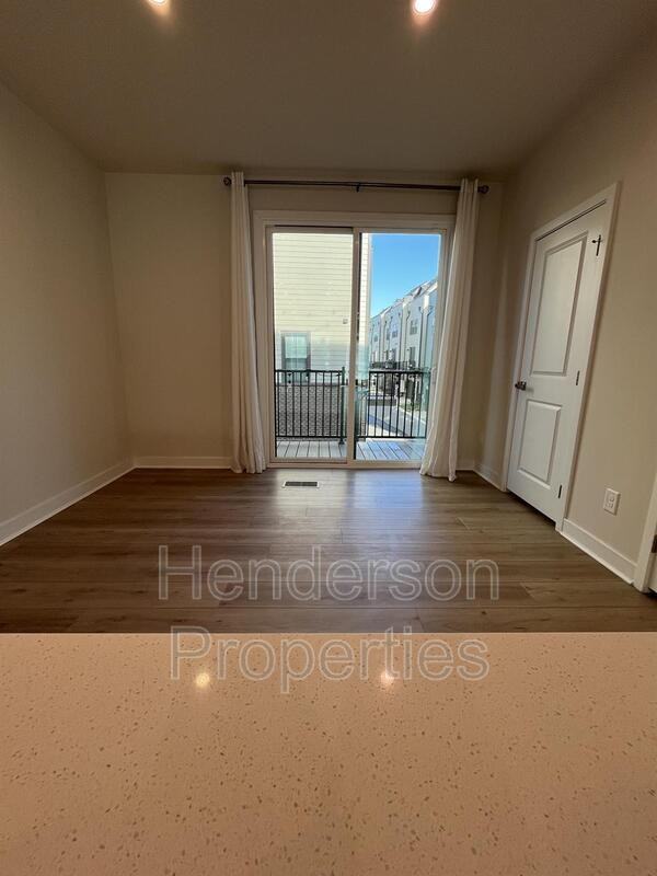 4750 Chastain Ave - Photo 7 of 24