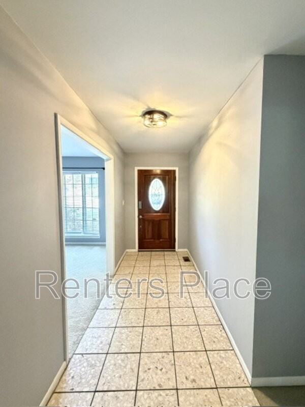 7850 S Evanston Ave - Photo 3 of 26