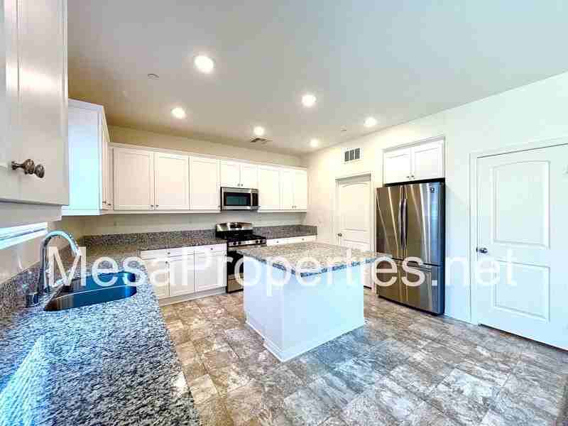 13422 Menchaca Ct - Photo 7 of 38