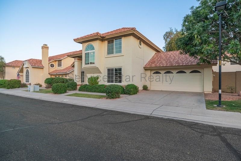 3801 E Orchid Ln - Photo 2 of 25