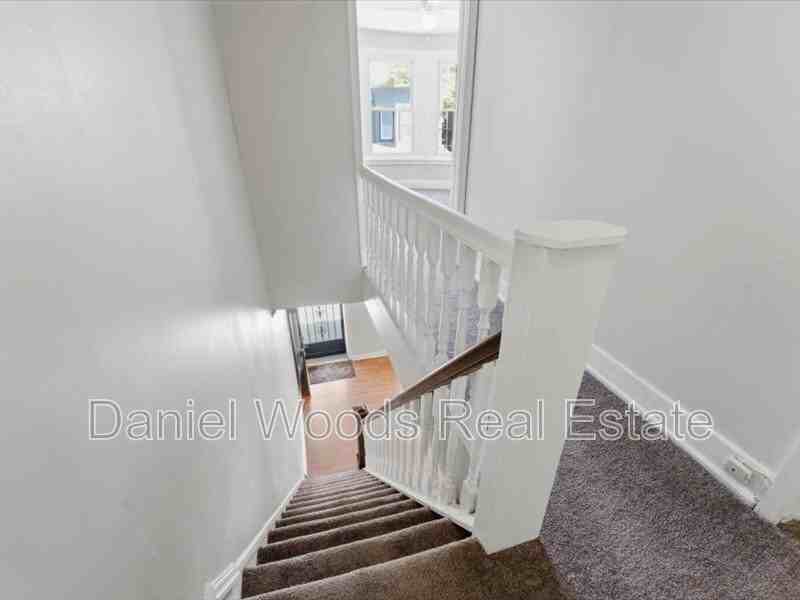 5538 Walton Ave - Photo 7 of 16