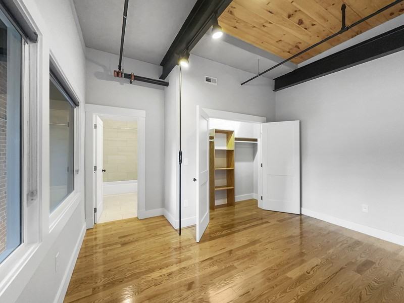 1665 Main St - Photo 7 of 12