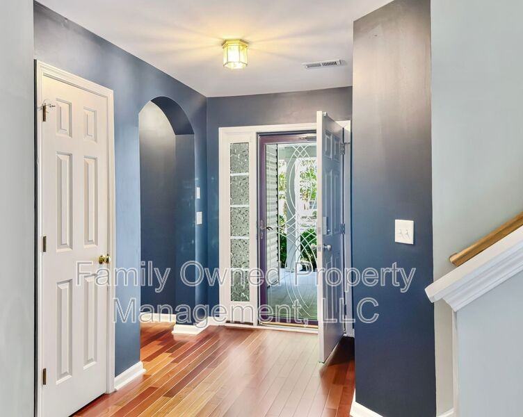 219 Sweet Alyssum Dr - Photo 4 of 36