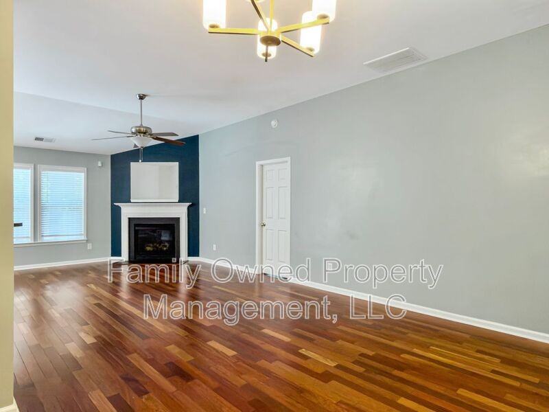 219 Sweet Alyssum Dr - Photo 5 of 36