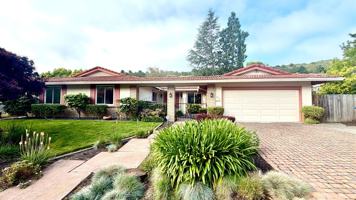 featured image of 3941 Campolindo Dr