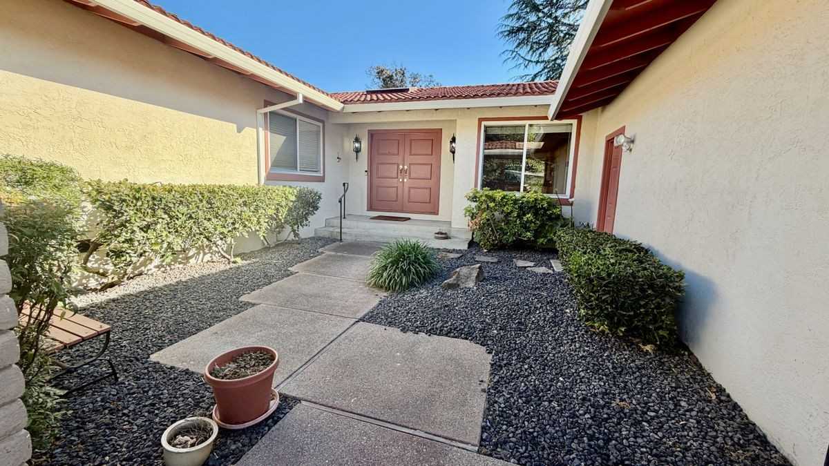 3941 Campolindo Dr - Photo 2 of 14