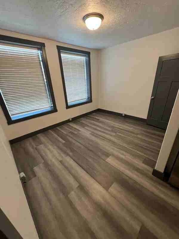 145 W Main St #3 - Photo 4 of 8